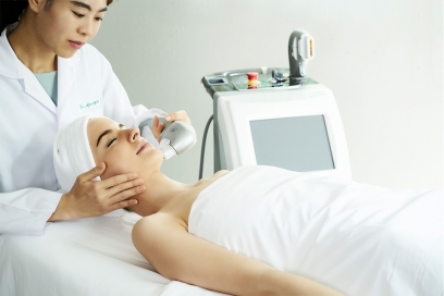 High intensity focused ultrasound treatment for facelifting and facial skin treatment at Chiva Som Hua Hin